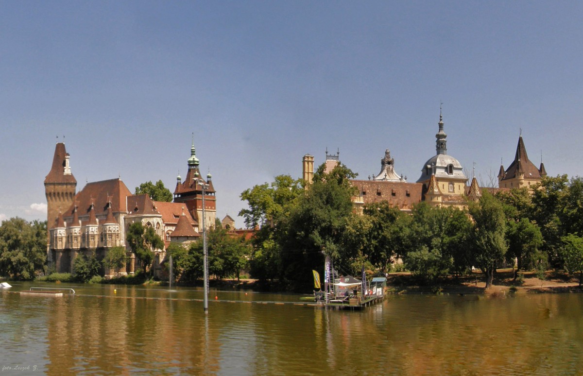 Zdjęcia: Budapeszt., Budapeszt., Zamek Vajdahunyad., WĘGRY Zdjęcia: Budapeszt., Budapeszt., Zamek Vajdahunyad., WĘGRY