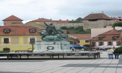 Zdjęcie WĘGRY / brak / Eger / Rynek w Egerze