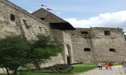 Zdjęcie WĘGRY / Komitat Heves / Eger / Zamek w Egerze