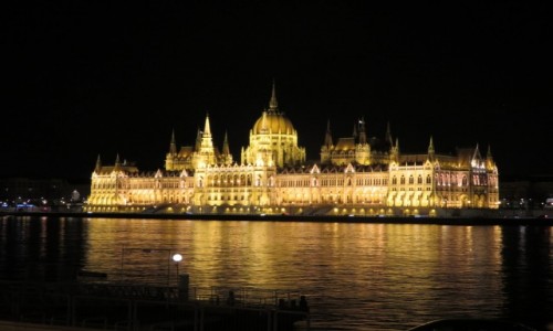 Zdjecie WGRY / Europa / Budapeszt / Parlament noca nad Dunajem