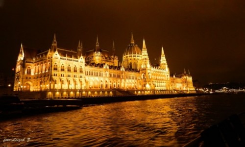 Zdjcie WGRY / Budapeszt. / Rejs po Dunaju. / Budapeszt - Parlament noc.
