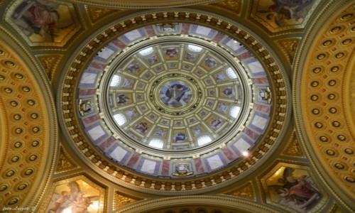 Zdj�cie W�GRY / Budapeszt. / Bazylika �w. Stefana. / Budapeszt - Bazylika �w. Stefana - sklepienie (kopu�a).