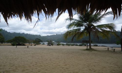 Zdjecie WENEZUELA / Bolivar / Rio Caura / El Playon / Obiecana mga