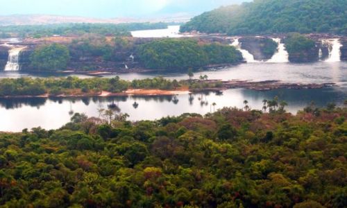 Zdjęcie WENEZUELA / brak / Canaima wodospad EL SAPITO / Wodospady 2