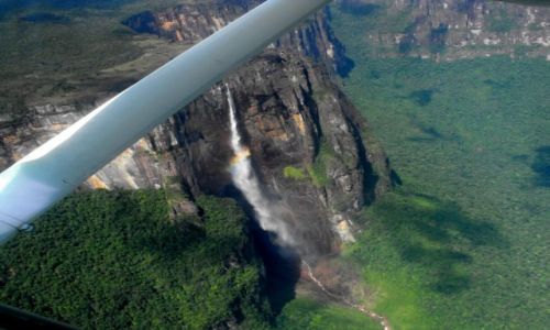 Zdjecie WENEZUELA / Canaima / lot nad terenami parku narodowego / Cessn nad Canaim