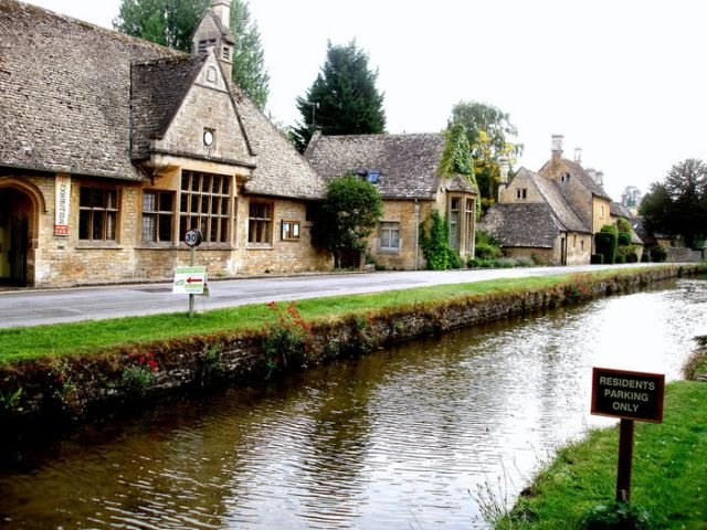 Zdjęcia: centrum Bourton, Cotswold, Bourton on the Water, WIELKA BRYTANIA Zdjęcia: centrum Bourton, Cotswold, Bourton on the Water, WIELKA BRYTANIA