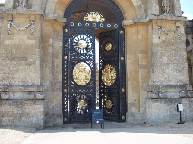 Zdjęcia: Palac Blenheim, Srodkowa Anglia, Blenheim Palace, WIELKA BRYTANIA Zdjęcia: Palac Blenheim, Srodkowa Anglia, Blenheim Palace, WIELKA BRYTANIA