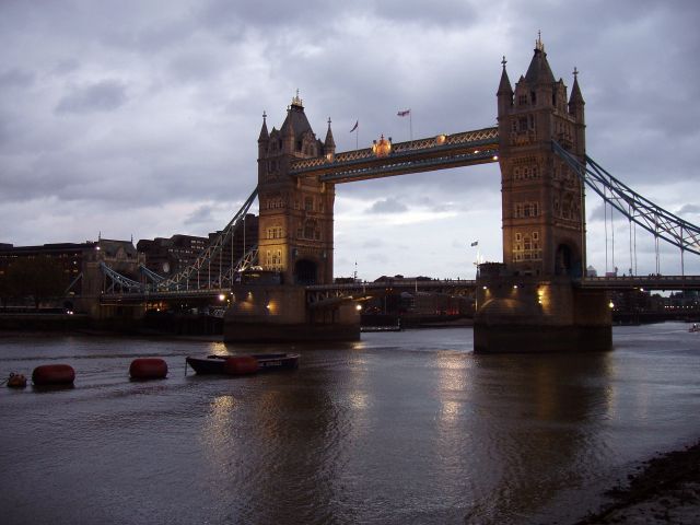 Zdjęcia: centrum, Londyn, Tower bridge nocą, WIELKA BRYTANIA Zdjęcia: centrum, Londyn, Tower bridge nocą, WIELKA BRYTANIA