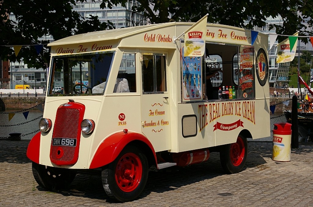 Zdjęcia: Liverpool, Liverpool, ice cream from citroen tube, WIELKA BRYTANIA Zdjęcia: Liverpool, Liverpool, ice cream from citroen tube, WIELKA BRYTANIA