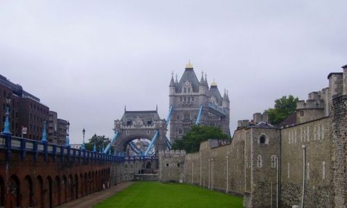Zdjcie WIELKA BRYTANIA / Londyn / Tower Bridge / pierwsze spojrzenie na Tower Bridge