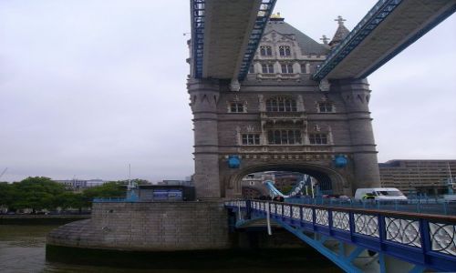 Zdjęcie WIELKA BRYTANIA / Londyn / London Bridge / z drugiej strony mostu