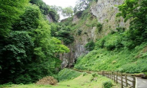 Zdjęcie WIELKA BRYTANIA / Derbyshire / Castelton / droga do jaskini Peak Cavern