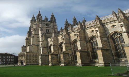 Zdjęcie WIELKA BRYTANIA / Kent / Canterbury, katedra  / ... z boku ...