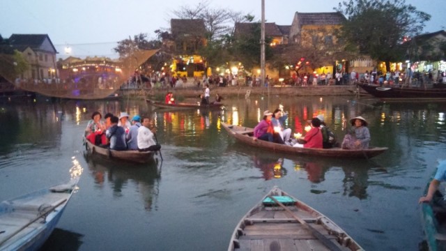 Zdj cia: Hoi An, rodkowy Wietnam, dki z lampionami, WIETNAM