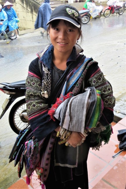 Zdj cia: Sa Pa, Lao Cai, Pani z ludu Hmong, WIETNAM Zdj cia: Sa Pa, Lao Cai, Pani z ludu Hmong, WIETNAM