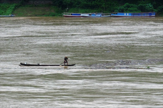 Zdj cia: Luangprabang, Mekong zbiera te duo mieci, LAOS
