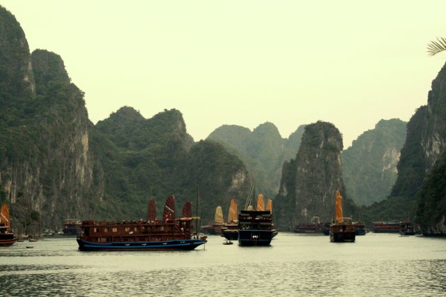 Zdjęcia: HA LONG, ZATOKA HA LONG, WIETNAM Zdjęcia: HA LONG, ZATOKA HA LONG, WIETNAM