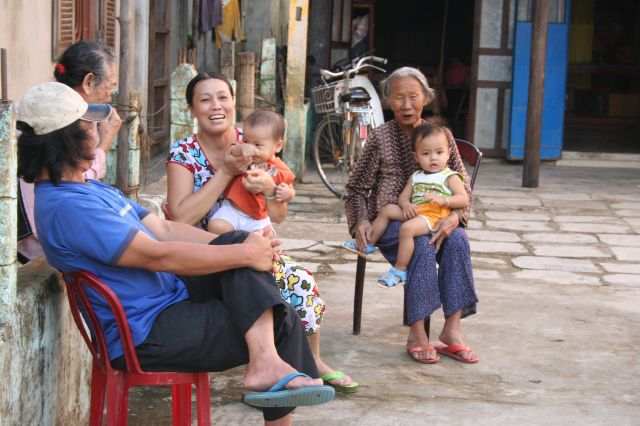 Zdjęcia: Hoi An, Hoi An, rodzina, WIETNAM Zdjęcia: Hoi An, Hoi An, rodzina, WIETNAM