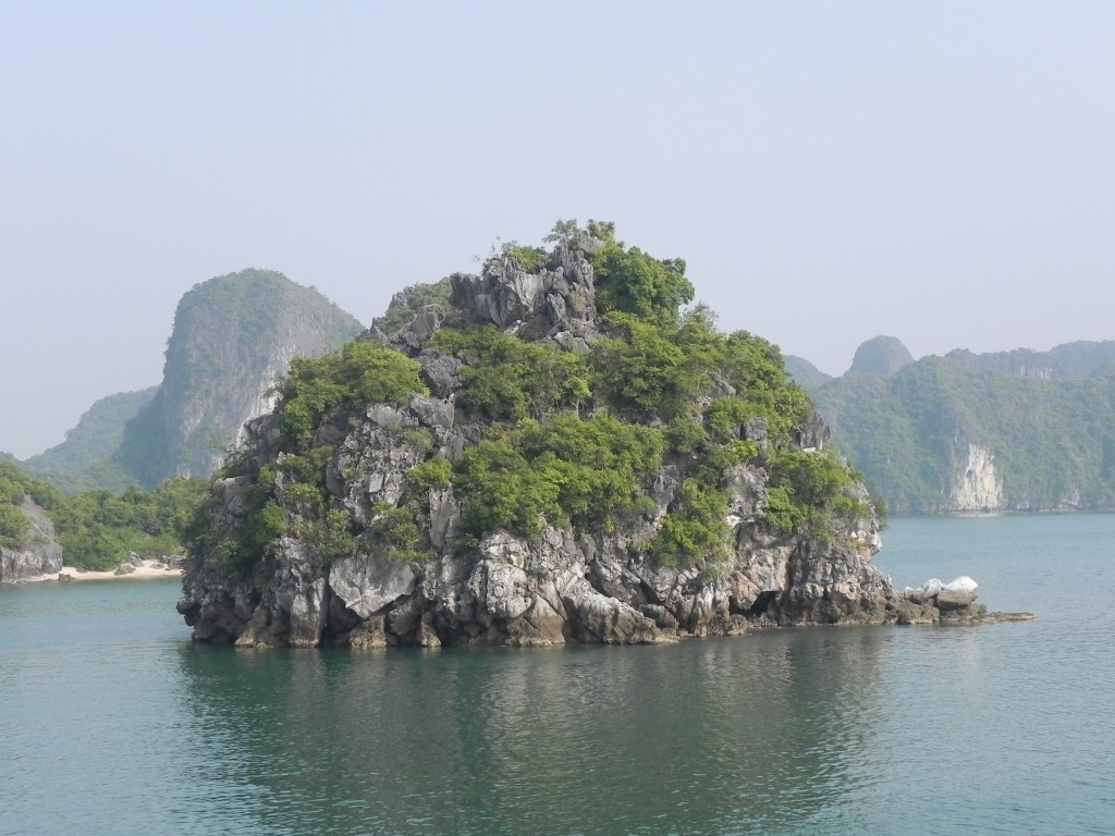 Zdjęcia: //, HON GAI, HA LONG BAY, WIETNAM Zdjęcia: //, HON GAI, HA LONG BAY, WIETNAM