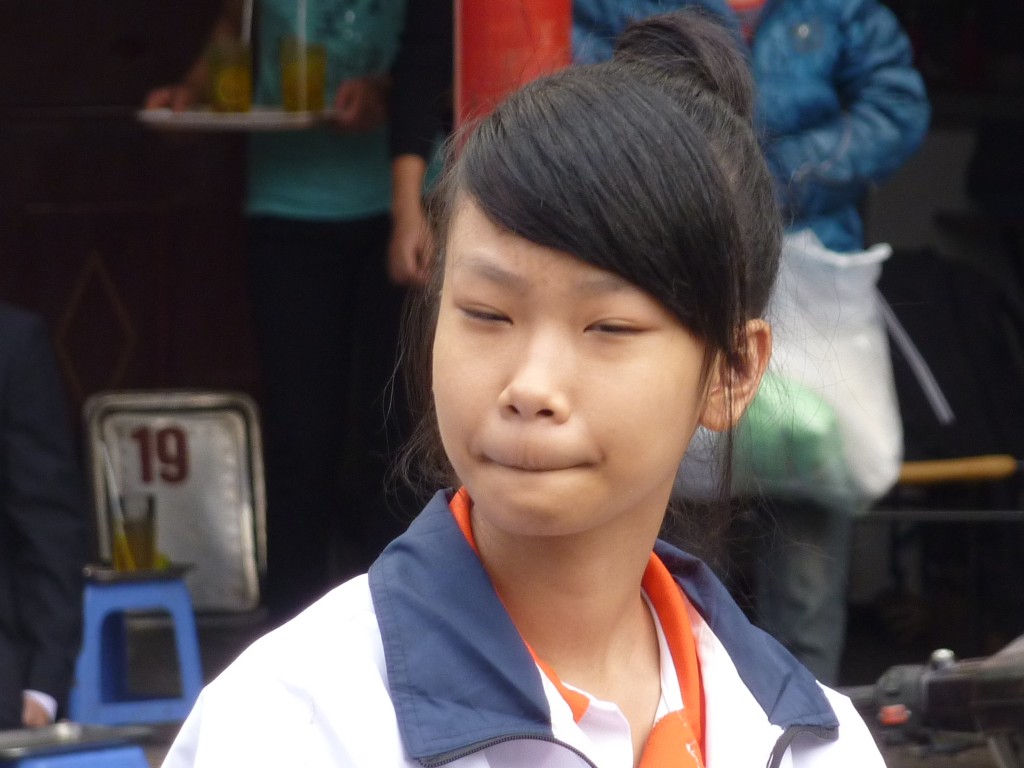 Zdjęcia: nad jeziorem Hoam Kien , Ha Noi, 19-tka, WIETNAM Zdjęcia: nad jeziorem Hoam Kien , Ha Noi, 19-tka, WIETNAM