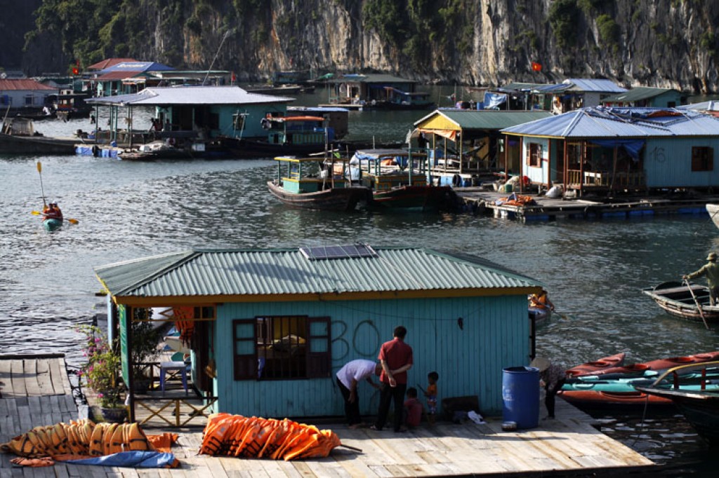 Zdjęcia: Ha Long, Ha Long, wioska, WIETNAM Zdjęcia: Ha Long, Ha Long, wioska, WIETNAM