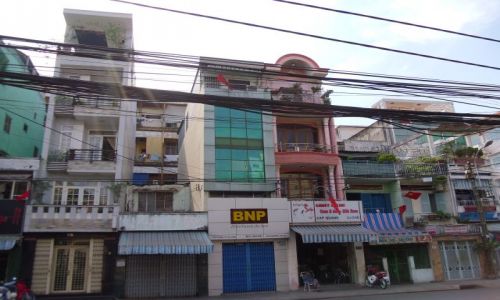 Zdjecie WIETNAM / HCMC / Ho Chi Minh City / typowa zabudowa Sajgonu
