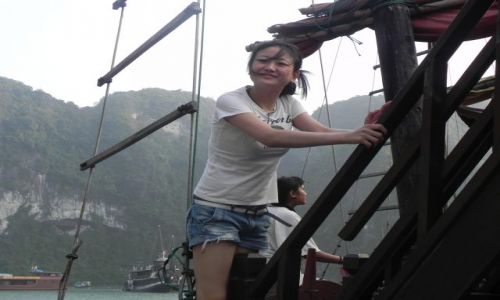 Zdjcie WIETNAM / halong bay / zatoka / dziewczyna z tajlandi