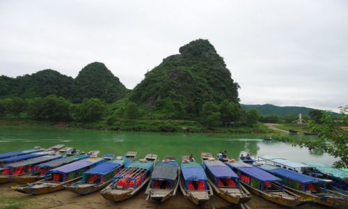 Zdjecie WIETNAM / Prowincja Quang Binh / Son Trach / odzie