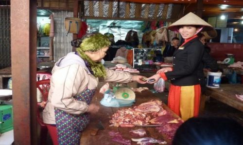 Zdjcie WIETNAM / Sa Pa (pnoc) / market / Chinka w Wietnamie