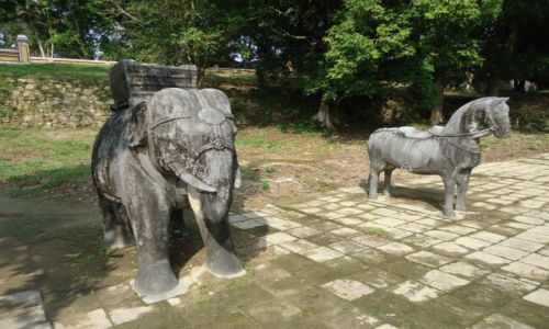 Zdjcie WIETNAM / Thua Thien-Hue / okolice Hue / Grobowiec Gia Long (2)