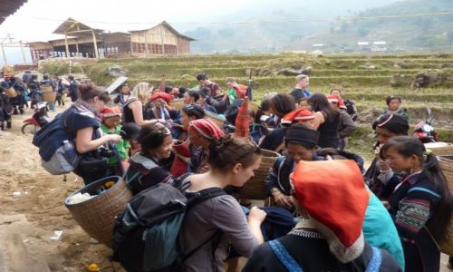 Zdjęcie WIETNAM / Sa Pa  / wioska H'Mong / dobijanie targu