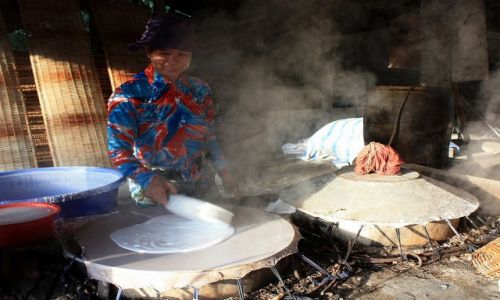 Zdjecie WIETNAM / Delta Mekongu / okolice Can Tho / W wytwrni nudli ryowych