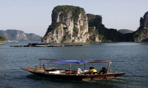 Zdjecie WIETNAM / Ha Long / Ha Long / W zatoce