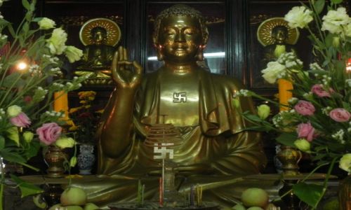Zdjecie WIETNAM / hue / wiatynai / budda