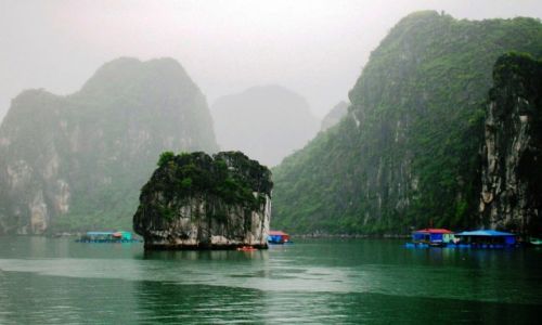 Zdjecie WIETNAM / - / Ha Long Bay / Zaczarowana Ha Long Bay
