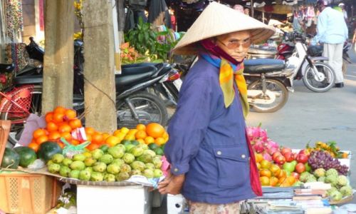 Zdjecie WIETNAM / - / Hoi An / Na straganie w dzie targowy .. :)