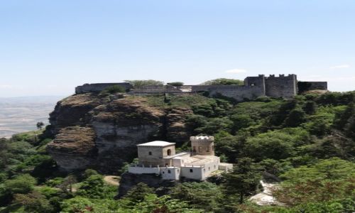 Zdjecie WIETNAM / SYCYLIA / ERICE / DZIE REPUBLIKI W ERICE