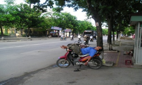 Zdjecie WIETNAM / PÓŁNOC / HAJFONG / SJESTA PO WIETNAMSKU