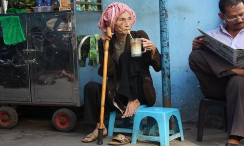 Zdjecie WIETNAM / Saigon / Saigon / Starbucks 