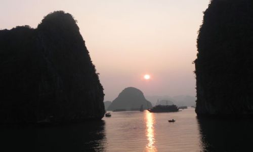 Zdjcie WIETNAM / halong bay / zatoka halong / zachod slonca