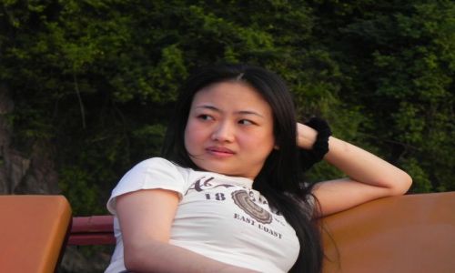 Zdjęcie WIETNAM / halong bay / zatka halong / dziewczyna z tajlandii