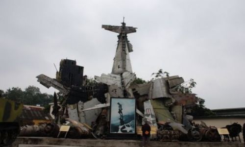 Zdjęcie WIETNAM / Hanoi / 28A Dien Bien Phu / Superforteca B52