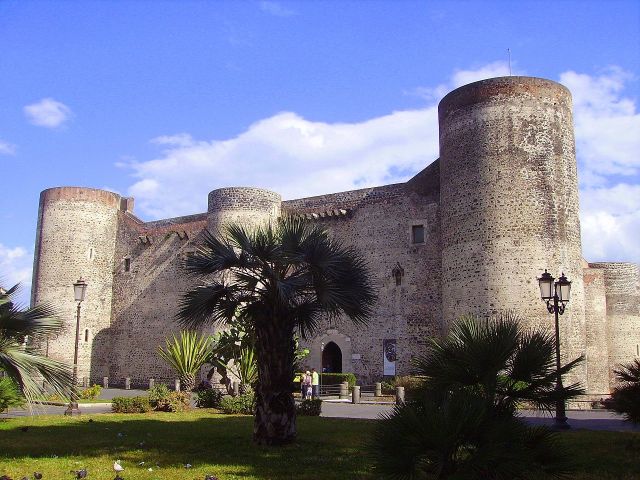 Zdjęcia: Katania, Sycylia, Castello Ursino, WłOCHY Zdjęcia: Katania, Sycylia, Castello Ursino, WłOCHY