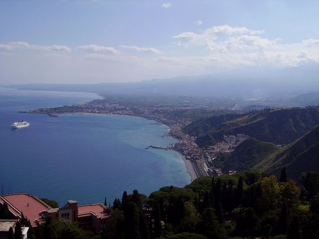 Zdjęcia: Taormina -, Sycylia, widok na wybrzeże k/Giardini Naxos, WłOCHY Zdjęcia: Taormina -, Sycylia, widok na wybrzeże k/Giardini Naxos, WłOCHY