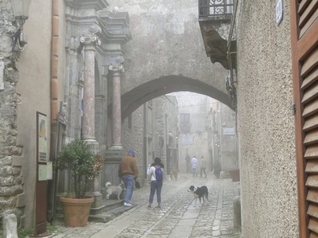 Zdj cia: Erice., Sycylia, Z podróży po Sycylii - ericejskie mgły (4), WłOCHY Zdj cia: Erice., Sycylia, Z podróży po Sycylii - ericejskie mgły (4), WłOCHY