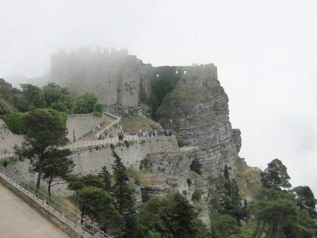 Zdj cia: Erice., Sycylia, Z podróży po Sycylii - ericejskie mgły :), WłOCHY Zdj cia: Erice., Sycylia, Z podróży po Sycylii - ericejskie mgły :), WłOCHY