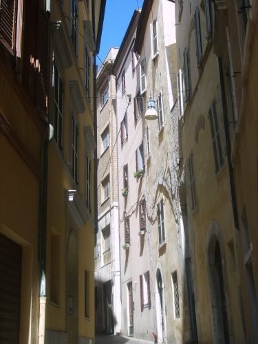 Zdjęcia: Ancona, wybrzeże Adriatyku, kamieniczki, WłOCHY Zdjęcia: Ancona, wybrzeże Adriatyku, kamieniczki, WłOCHY