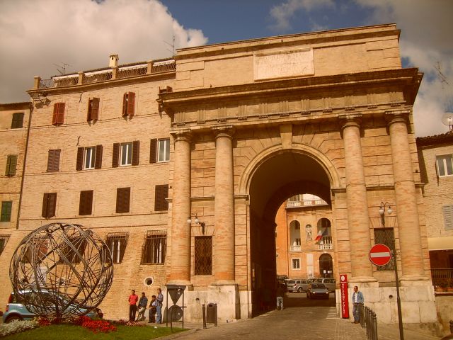 Zdjęcia: Macerata, Marche, Łuk, WłOCHY Zdjęcia: Macerata, Marche, Łuk, WłOCHY