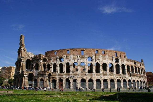Zdjęcia: ROMA, Ruiny jakiejś kamienicy... ;, WłOCHY Zdjęcia: ROMA, Ruiny jakiejś kamienicy... ;, WłOCHY