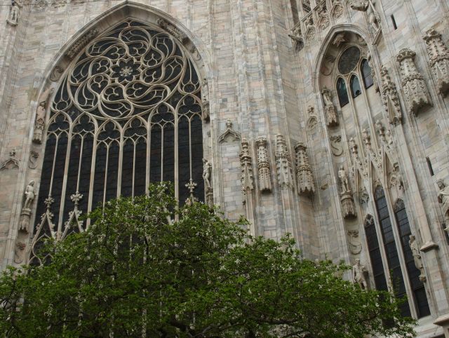 Zdjęcia: kawałek Duomo, Mediolan, szare ulice , WłOCHY Zdjęcia: kawałek Duomo, Mediolan, szare ulice , WłOCHY